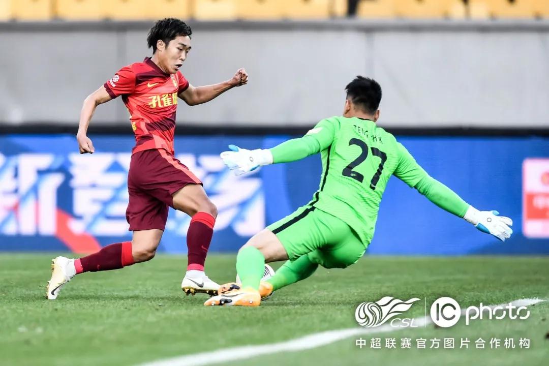 موعدمباراةالأهليوالمقاولونالعربفيالدوري