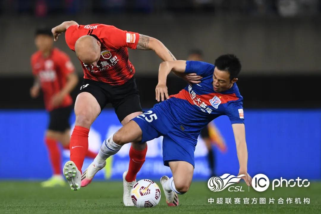 مبارياتدوريأبطالأفريقيا2021بطولةملحميةتوجتبالأسودي